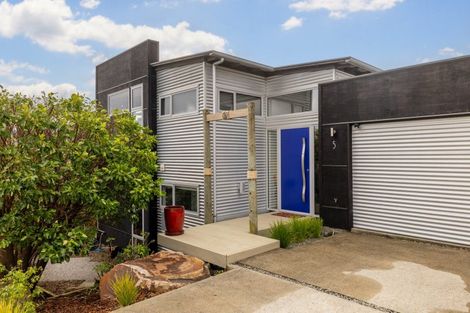 Photo of property in 5 Emerson Crescent, Diamond Harbour,  8971