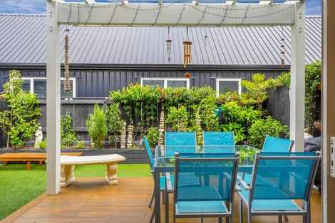 Photo of property in 9 Poaka Road, Hobsonville, Auckland, 0616