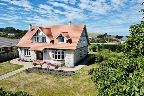 Photo of property in 76 Wharfe Street, South Hill, Oamaru, 9400
