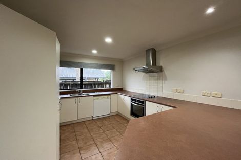 Photo of property in 4 Snave Place, East Tamaki, Auckland, 2013