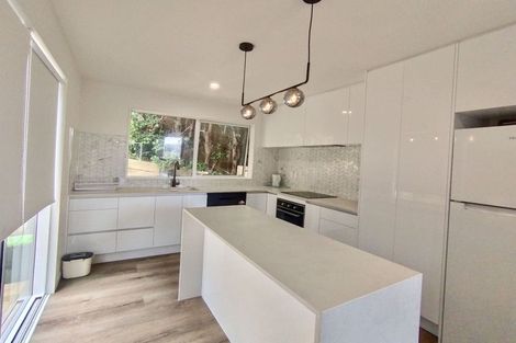 Photo of property in 45 Atkinson Road, Titirangi, Auckland, 0604