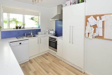 Photo of property in 59 Gallony Avenue, Massey, Auckland, 0614