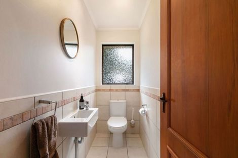 Photo of property in 29 Mcenroe Grove, Naenae, Lower Hutt, 5011