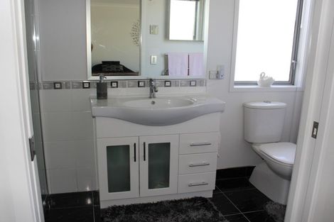 Photo of property in 10a Madison Street, Cambridge, 3434