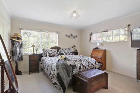 Photo of property in 2/21 Deane Avenue, Titirangi, Auckland, 0604