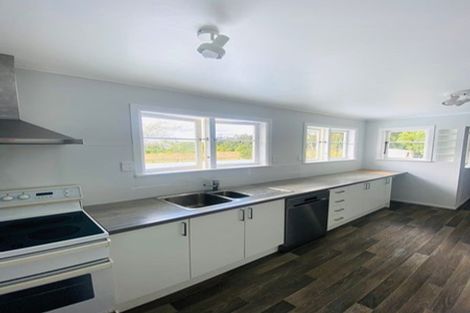 Photo of property in 134 Rimmer Road, Helensville, 0875