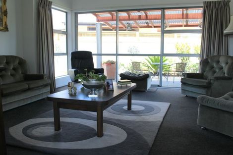 Photo of property in 10a Madison Street, Cambridge, 3434