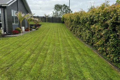 Photo of property in 17 Rowles Road, Pukekohe, 2120