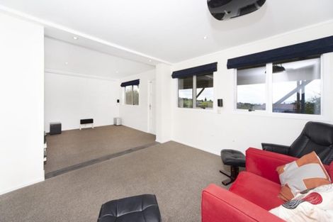 Photo of property in 5 Norfolk Road, Stanmore Bay, Whangaparaoa, 0932