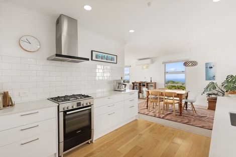 Photo of property in 25a Houghton Bay Road, Houghton Bay, Wellington, 6023