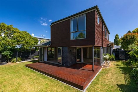 Photo of property in 130 Wairakei Road, Bryndwr, Christchurch, 8053