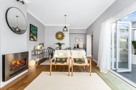 Photo of property in 18 Cuba Street, Petone, Lower Hutt, 5012