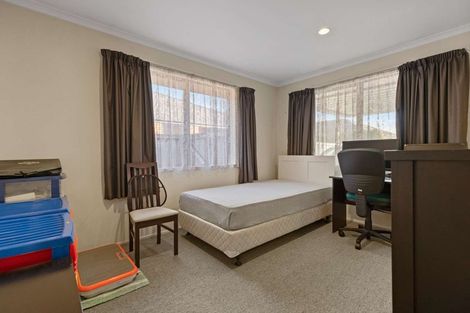 Photo of property in 24 Finchley Place, Hamilton East, Hamilton, 3216