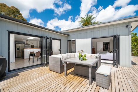 Photo of property in 24a Cambridge Road, Riverhead, 0820