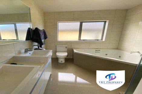 Photo of property in 1 Cranford Drive, Flat Bush, Auckland, 2019