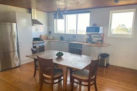 Photo of property in 1/49 Verran Road, Birkenhead, Auckland, 0626