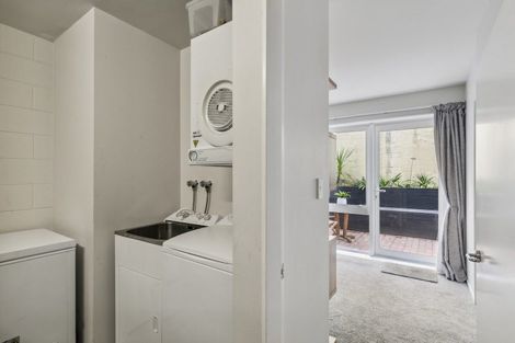 Photo of property in Pirie Street Townhouses, 32/35u Pirie Street, Mount Victoria, Wellington, 6011