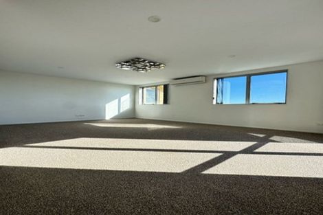 Photo of property in 21 Kirikiri Drive, Papakura, 2110