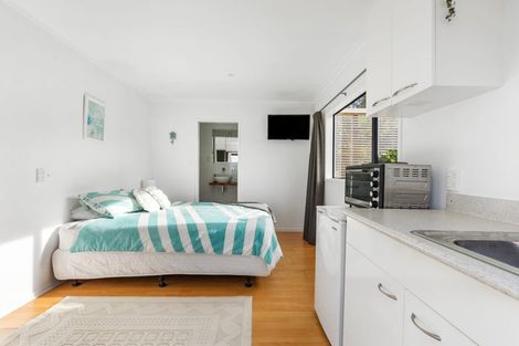 Photo of property in 398 Cove Road, Waipu, 0582