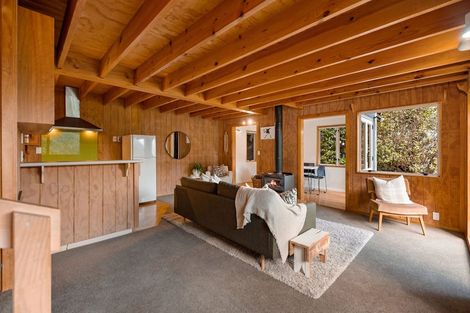 Photo of property in 30a Mackinnon Terrace, Sunshine Bay, Queenstown, 9300
