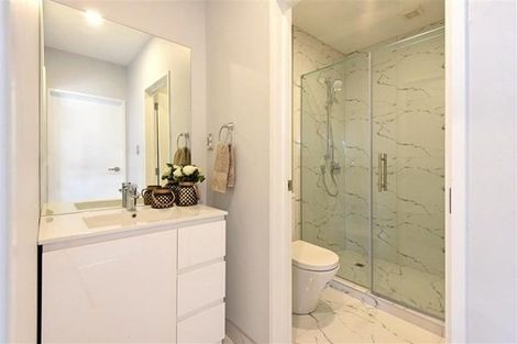 Photo of property in 3d Mcquoids Road, Flat Bush, Auckland, 2019