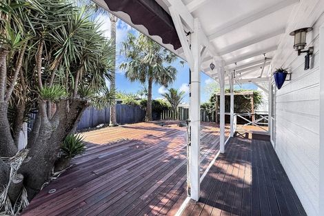 Photo of property in 118b Hepburn Road, Glendene, Auckland, 0602