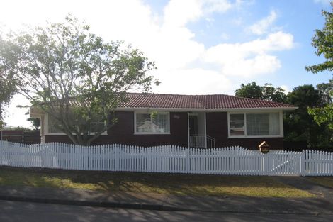 Photo of property in 1 Ngatoa Place, Glenfield, Auckland, 0629