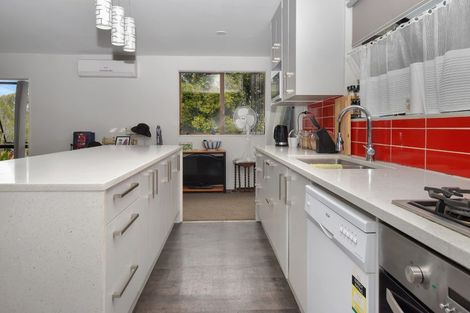 Photo of property in 7 Halloran Place, Massey, Auckland, 0614