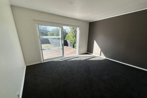 Photo of property in 90 Maupuia Road, Maupuia, Wellington, 6022