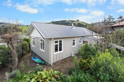 Photo of property in 11 Haywards Lane, Duvauchelle, 7581