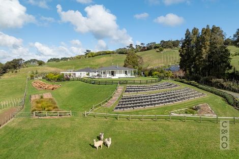 Photo of property in 93 Alf Access Road, Helensville, 0875