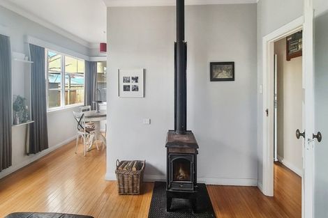 Photo of property in 3 Robert Street, Marton, 4710