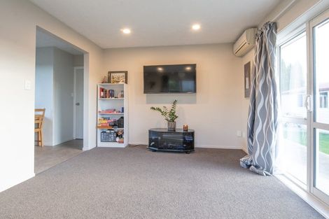 Photo of property in 2/7 Kissel Street, Templeton, Christchurch, 8042