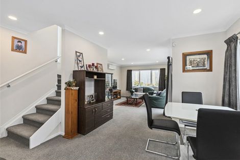 Photo of property in 186u3 Cambridge Road, Hillcrest, Hamilton, 3216