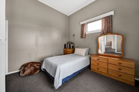 Photo of property in 48 Puriri Street, Hawera, 4610