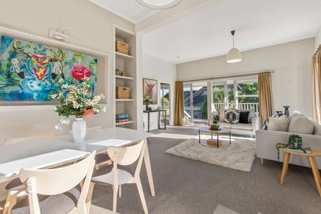 Photo of property in 92 Winara Avenue, Waikanae, 5036