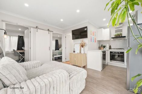 Photo of property in 87 Kirton Drive, Riverstone Terraces, Upper Hutt, 5018