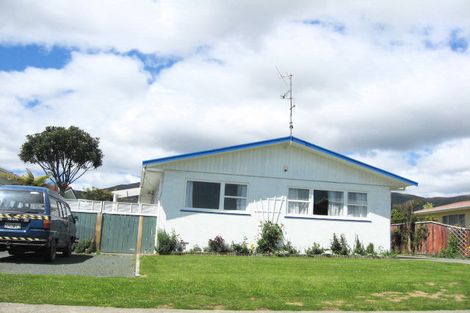 Photo of property in 34 Fergusson Street, Stoke, Nelson, 7011