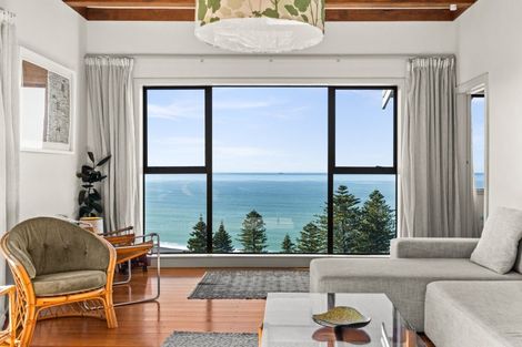 Photo of property in 18 Hukarere Road, Bluff Hill, Napier, 4110