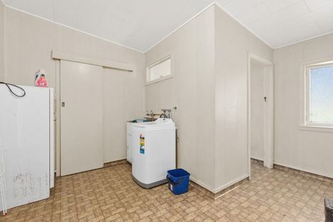 Photo of property in 36 Rochfort Street, Otane, 4202