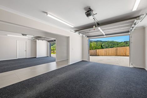 Photo of property in 6 West Terrace, Picton, 7220