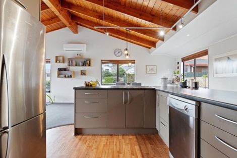 Photo of property in 4 Katherine Place, Bellevue, Tauranga, 3110