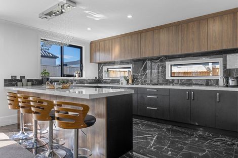 Photo of property in 21 Blue Jacket Drive, Halswell, Christchurch, 8025