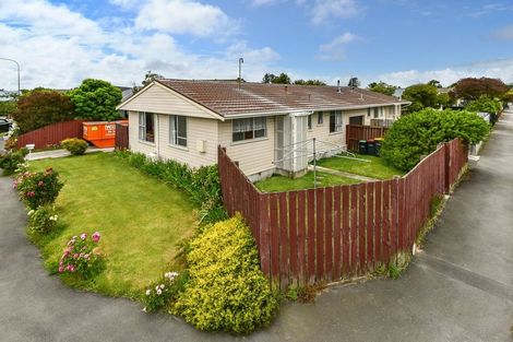 Photo of property in 2 Hurst Place, Parklands, Christchurch, 8083
