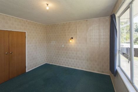 Photo of property in 1/4 Clyma Place, Massey, Auckland, 0614