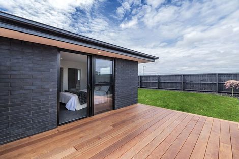 Photo of property in 5 Hawk Close, Rolleston, 7615