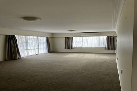 Photo of property in 12 Halberg Street, Papakura, 2110