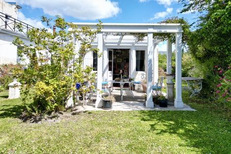 Photo of property in 51 Winters Road, Redwood, Christchurch, 8051