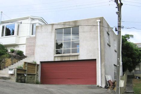 Photo of property in 17 Dover Street, Island Bay, Wellington, 6023