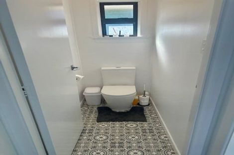 Photo of property in 1/5 Sydney Street, Hauraki, Auckland, 0622